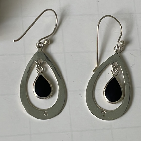 Sterling Silver Tear Drop Onyx Dangling Earrings - Picture 4 of 4